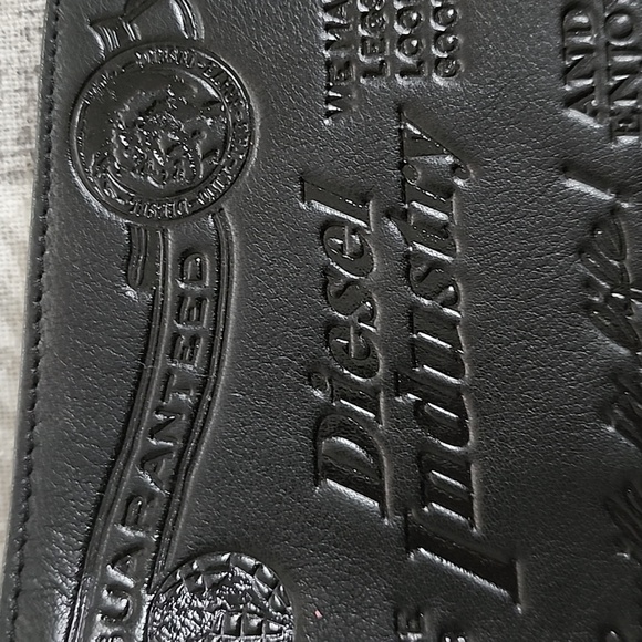 Diesel  Men’s black wallet - Picture 8 of 13
